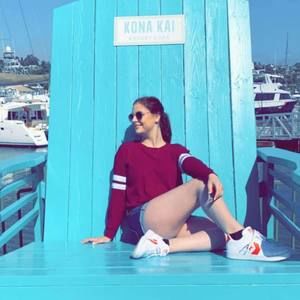 Meet your Posher, Ashley